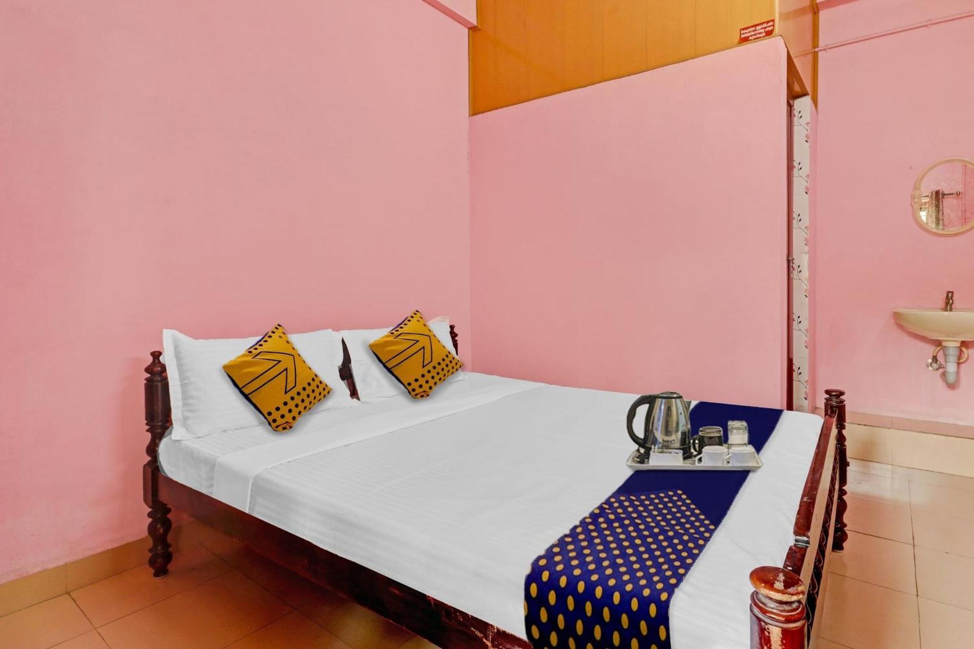 Spot On Jayesh Guest House 나식 외부 사진