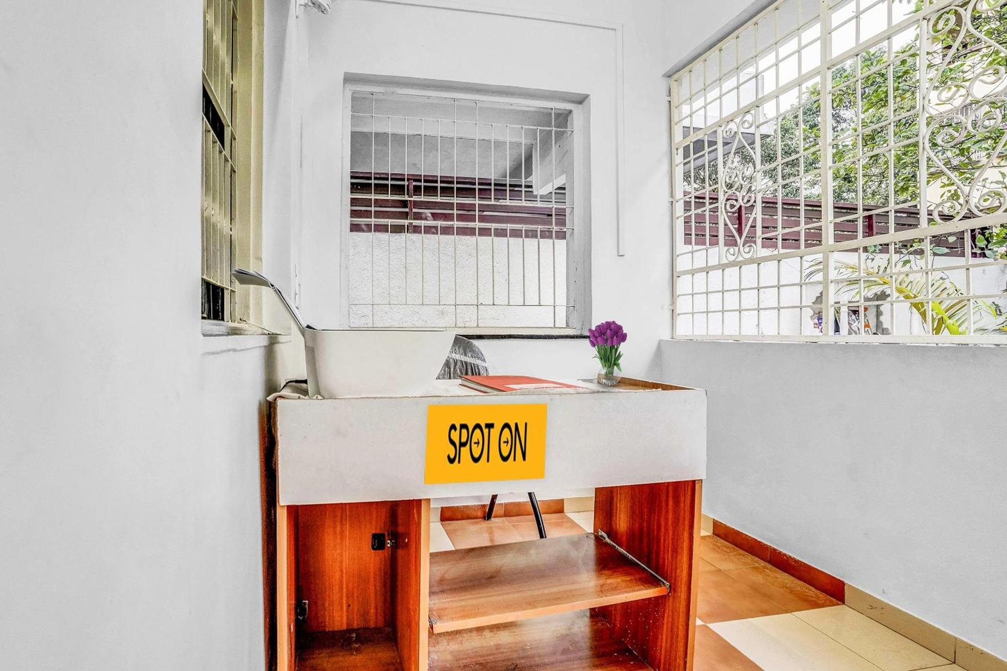 Spot On Jayesh Guest House 나식 외부 사진