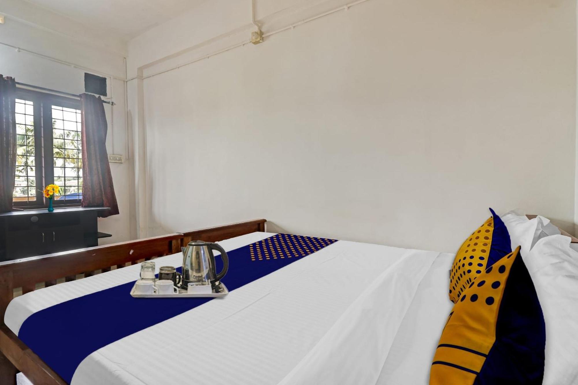 Spot On Jayesh Guest House 나식 외부 사진
